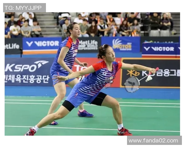 杭州羽毛球队与南京羽毛球队赛后复盘分析比赛经验与战术策略