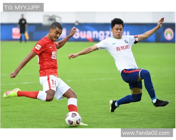 广州足球队的节奏解析与战术深度剖析探秘之旅 广州足球队的节奏解析与战术深度剖析探秘之旅