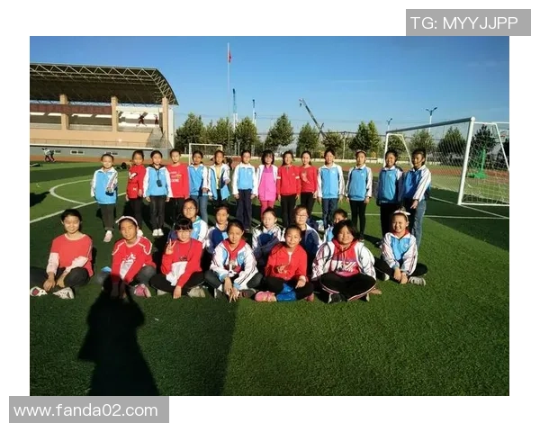 足球明星华丽出场瞬间集锦让你感受赛场魅力与风采 足球明星华丽出场瞬间集锦让你感受赛场魅力与风采