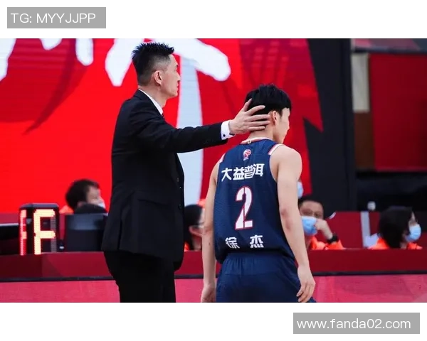 重庆篮球队意识变革引发热议推动球队发展新思路与新方向 重庆篮球队意识变革引发热议推动球队发展新思路与新方向